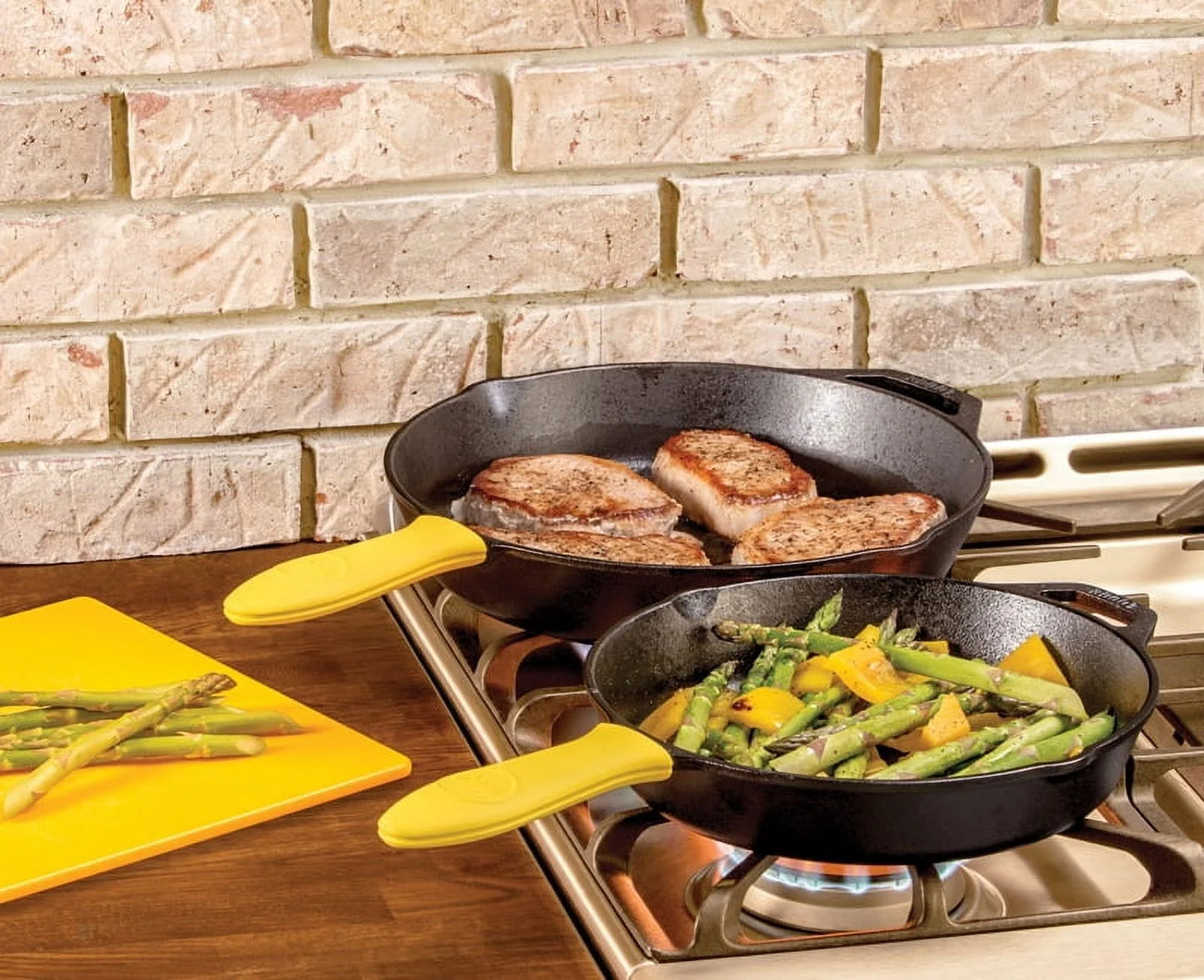 Cast Iron 10.25" Cast Iron Buffalo Nickel Skillet