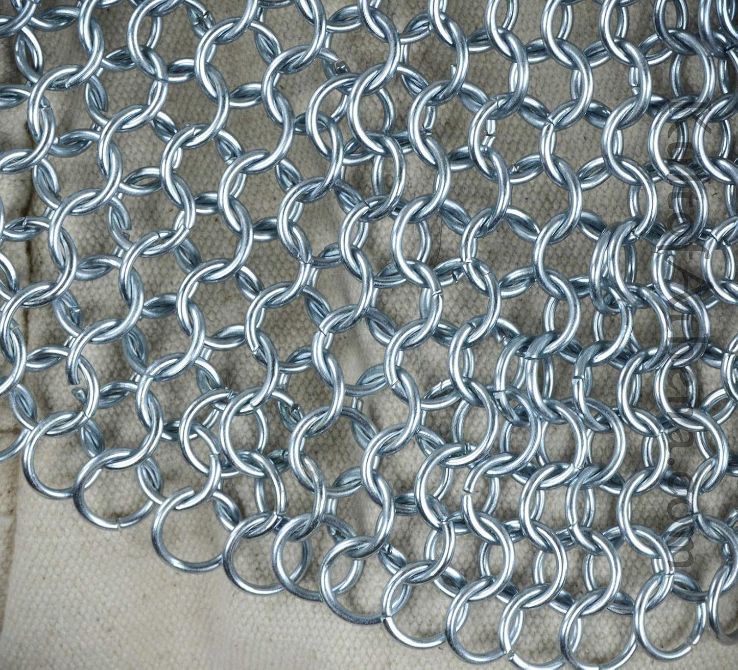 Stainless Steel Cast Iron Cleaner, Chainmail Cast Iron Scrubber Skillet for Wok, Cooking Pot, Griddle, Cauldron Maintenance, Pre Seasoned Pans, Dutch Ovens - 7.9" X 7.9"