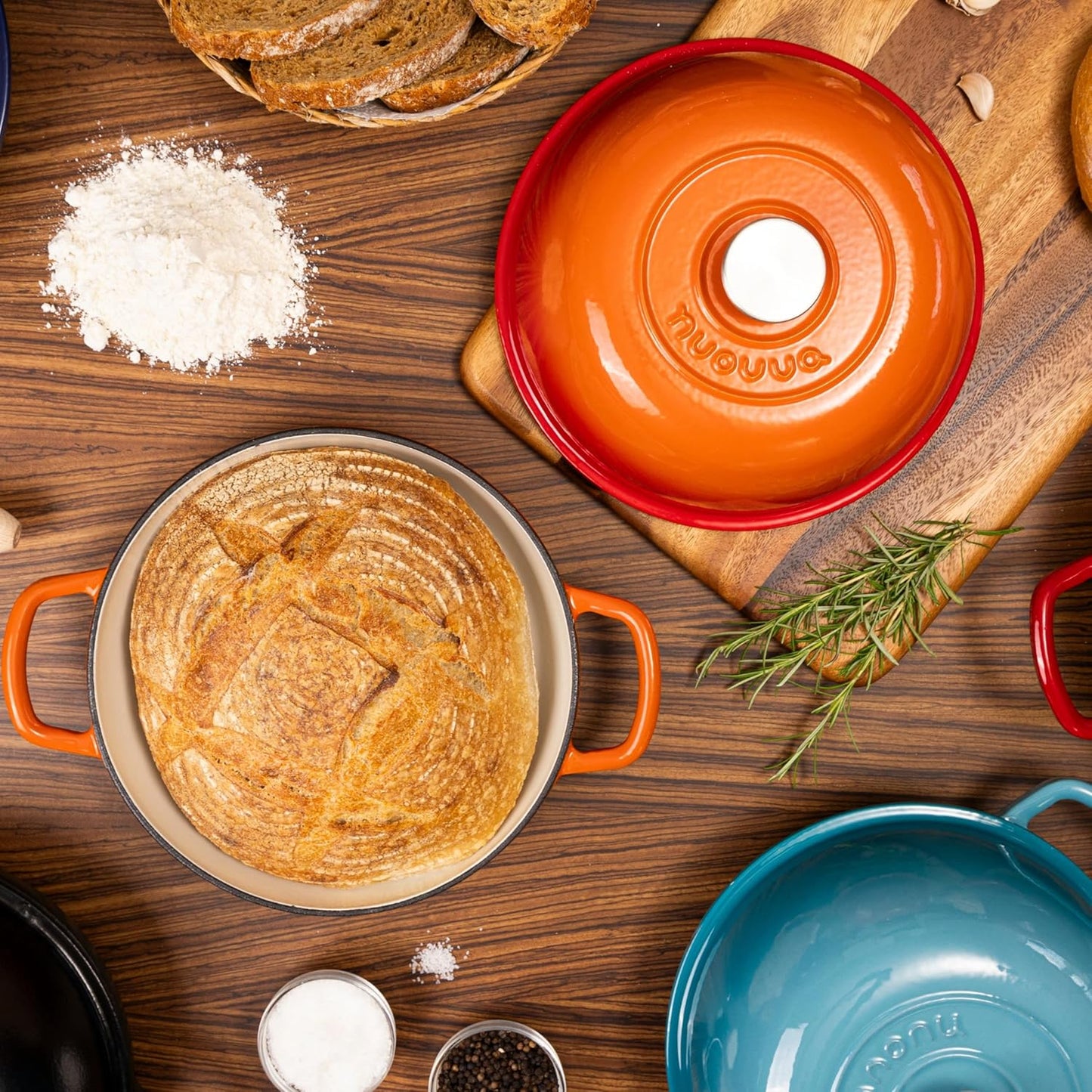 Enamelled Cast Iron Dutch Oven Pot – Dutch Oven for Sourdough Bread Baking – Cast Iron Bread Pot – Dark Blue, 6 Quarts, 26Cm – by