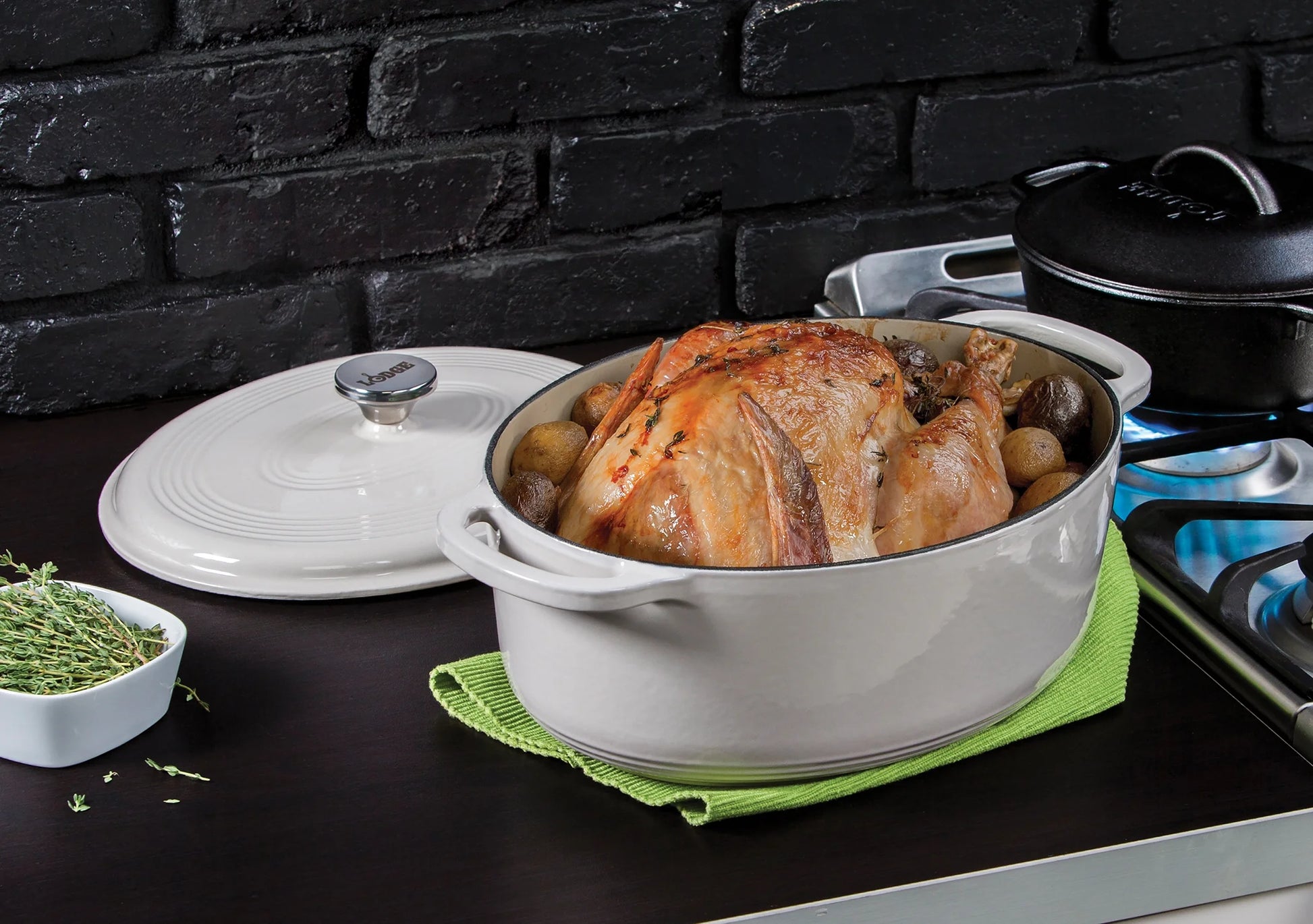 Cast Iron 7 Quart Enameled Cast Iron Oval Dutch Oven Oyster